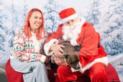 2_Santa-Paws-3